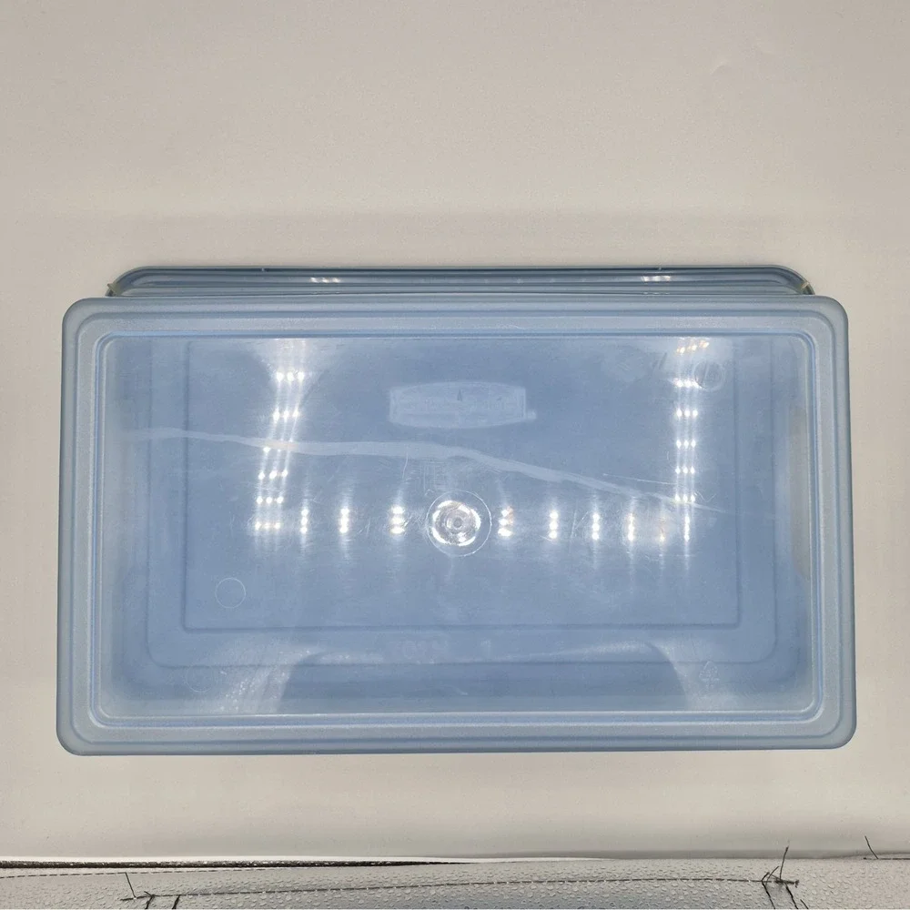 Vintage Rubbermaid 1.54 Gallon Storage Box Blue 701H‎